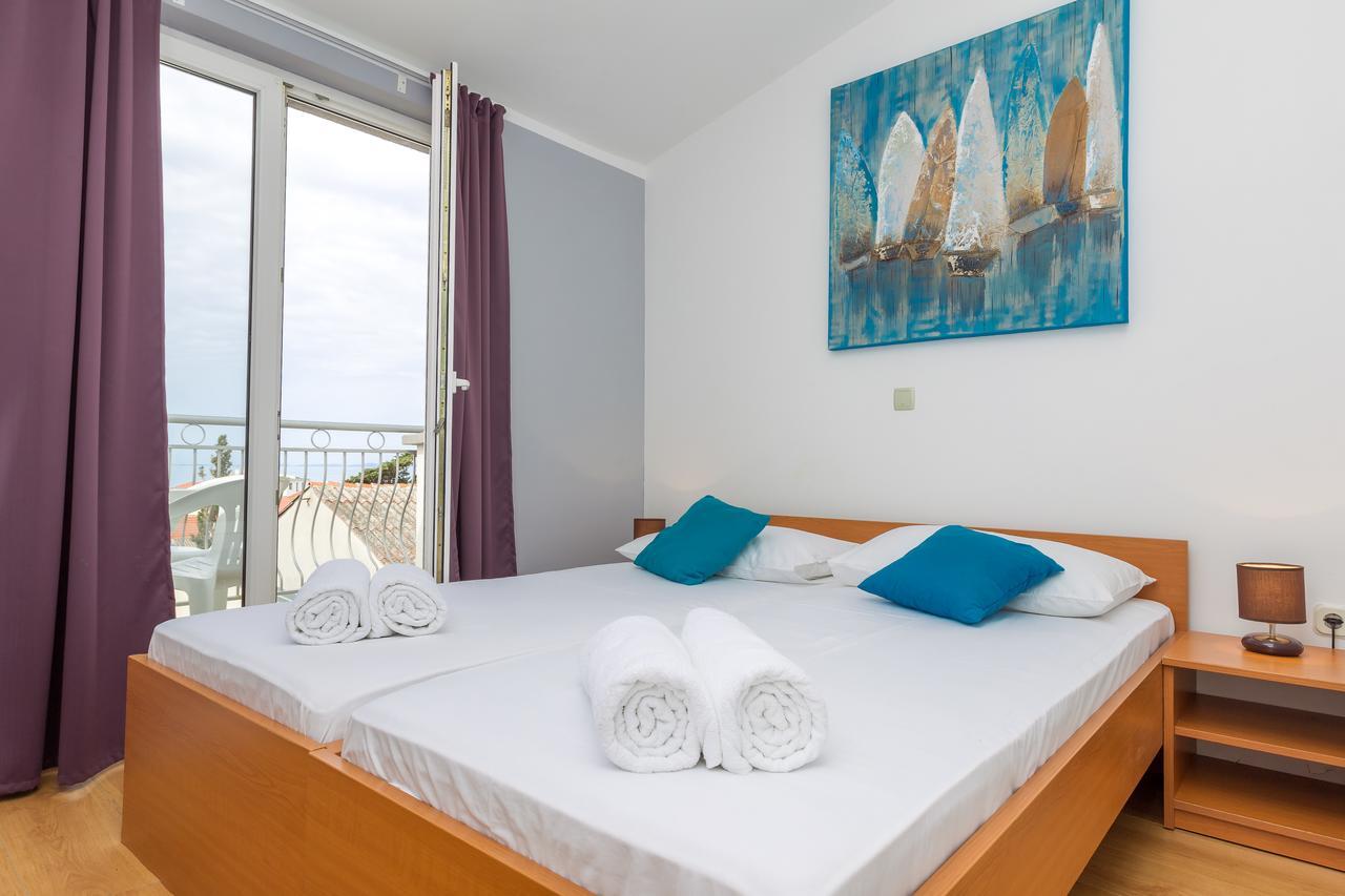 Apartments In City Center Ventus Novalja Exterior photo